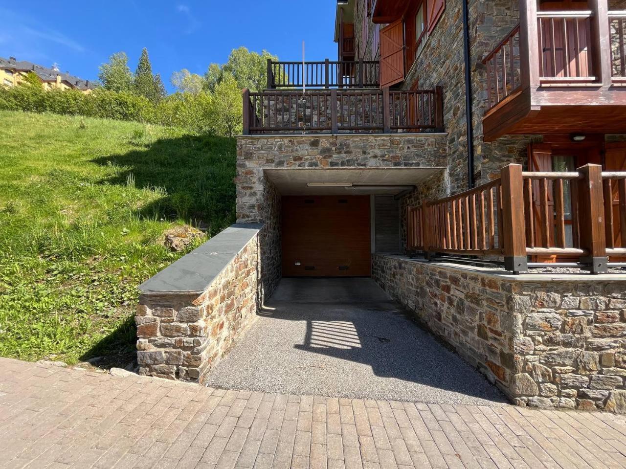 Atico De 3 Con Vistas Al Valle De Incles Y Balcon - 6pax - Parking Incluido L By Bonesvacances *